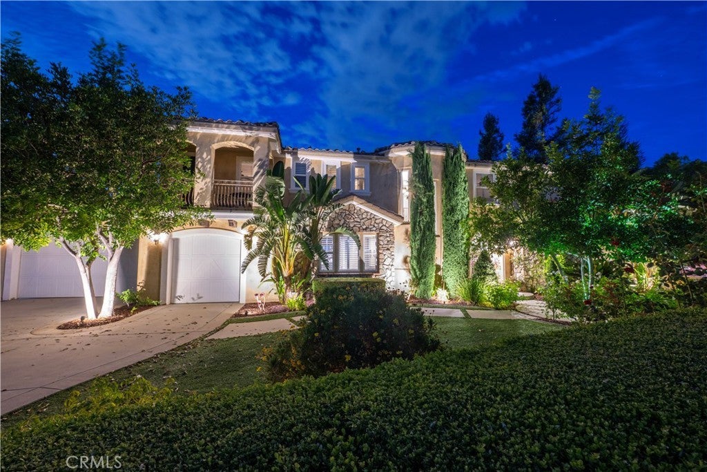 Photo of Listing #IV25196473