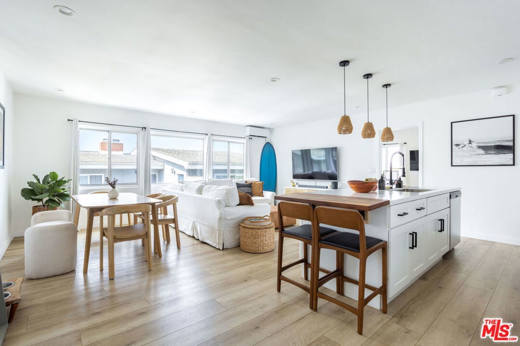 Photo of Listing #25586925