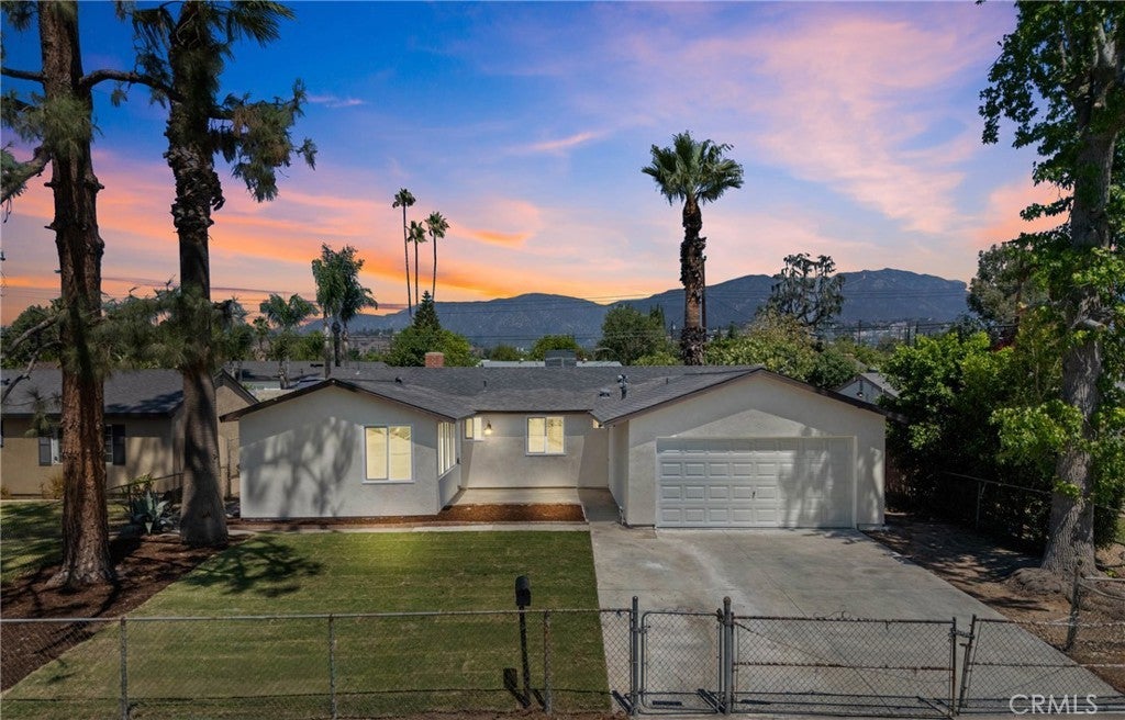 Photo of Listing #CV25198031