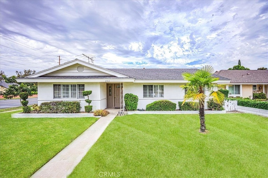 Photo of Listing #CV25198335