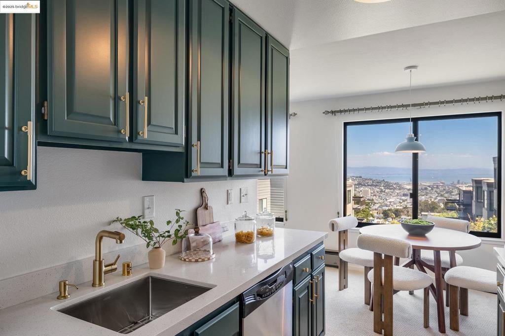 Photo of Listing #41110291