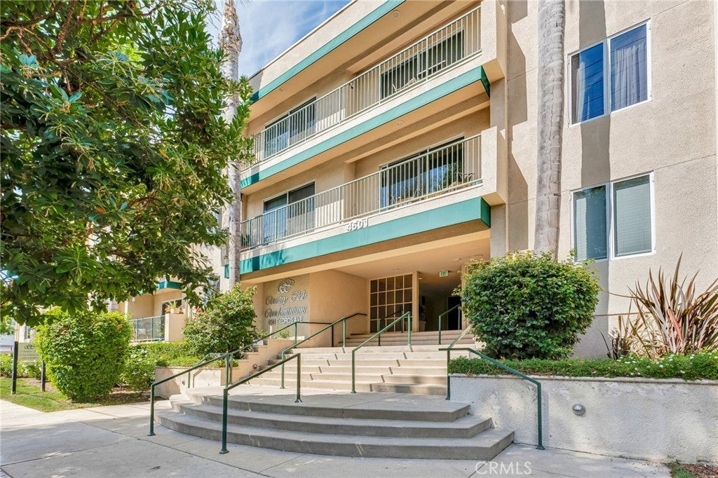 Photo of Listing #SR25189368