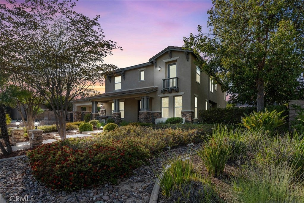 Photo of Listing #IV25198842