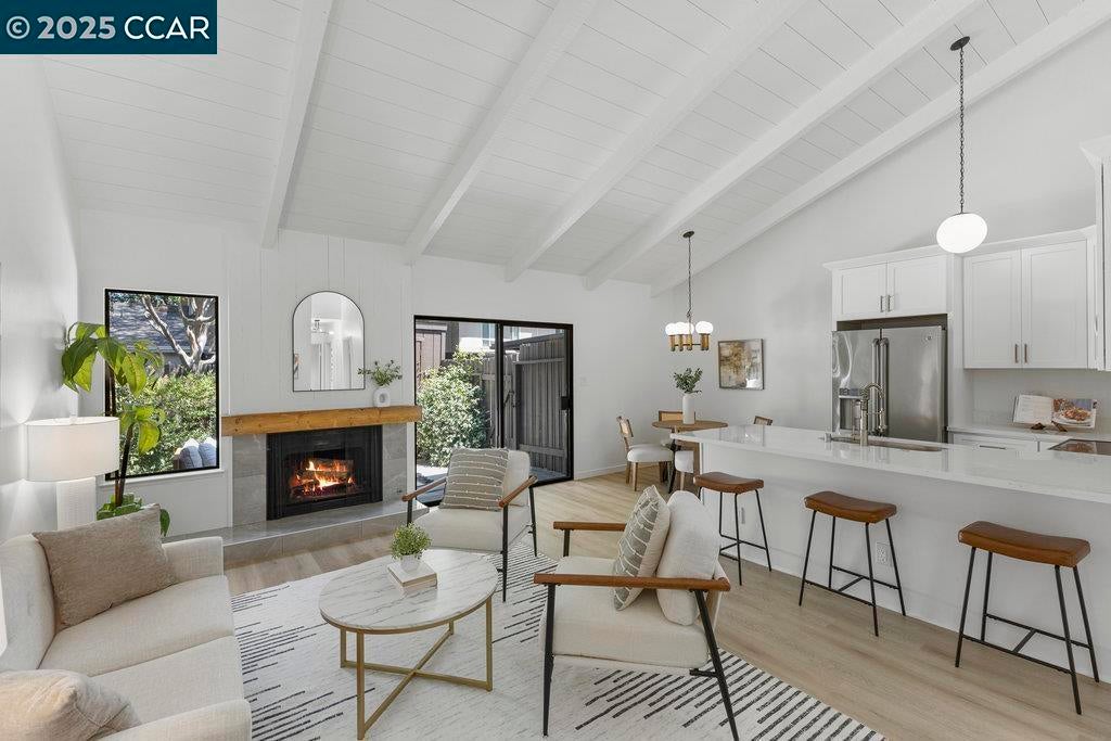 Photo of Listing #41110301