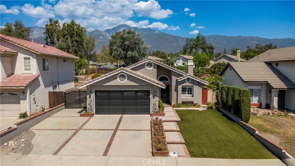 Photo of Listing #CV25197810