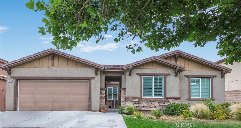 Photo of Listing #IV25198876