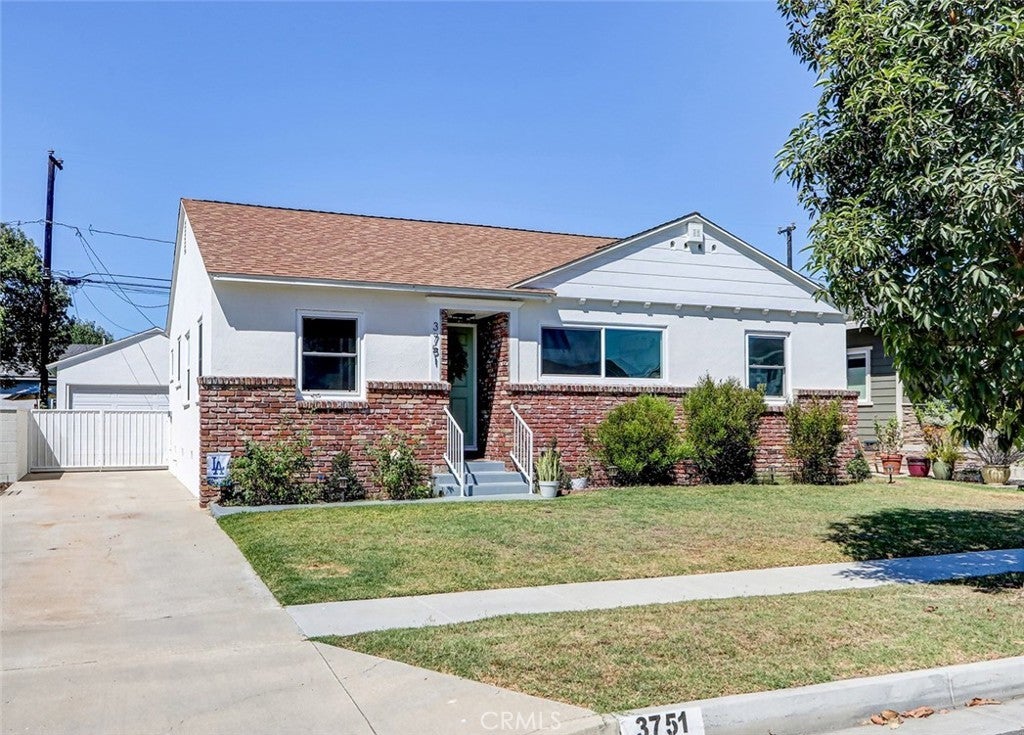 Photo of Listing #SB25198482