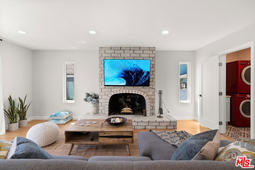 Photo of Listing #25587309