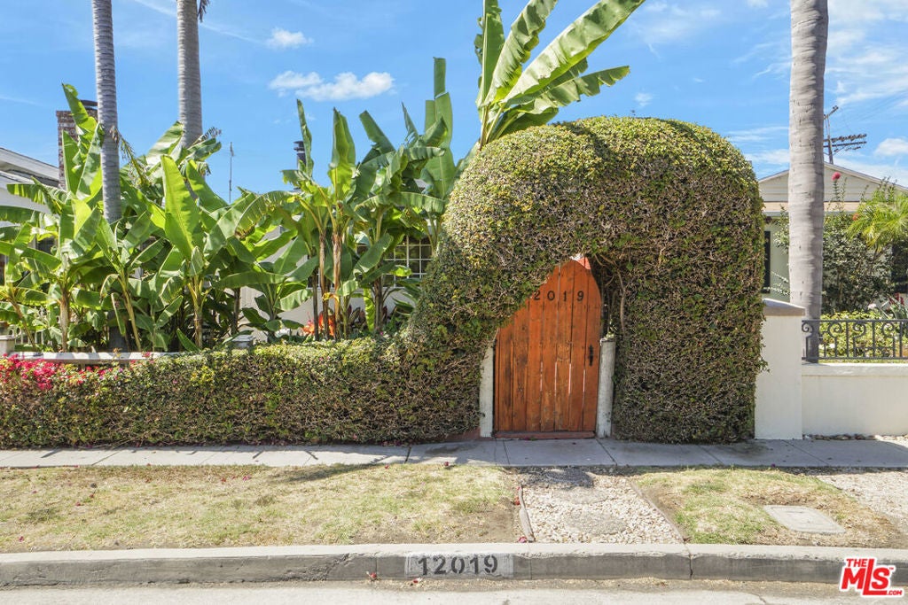 Photo of Listing #25581119