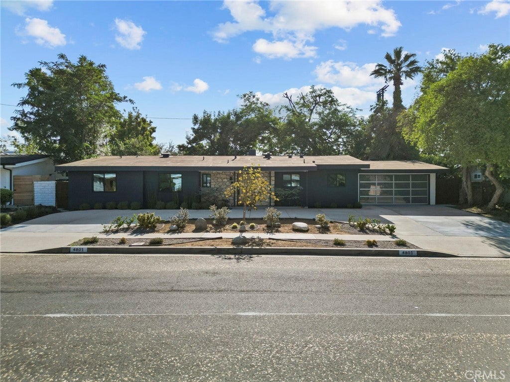 Photo of Listing #SR25198766