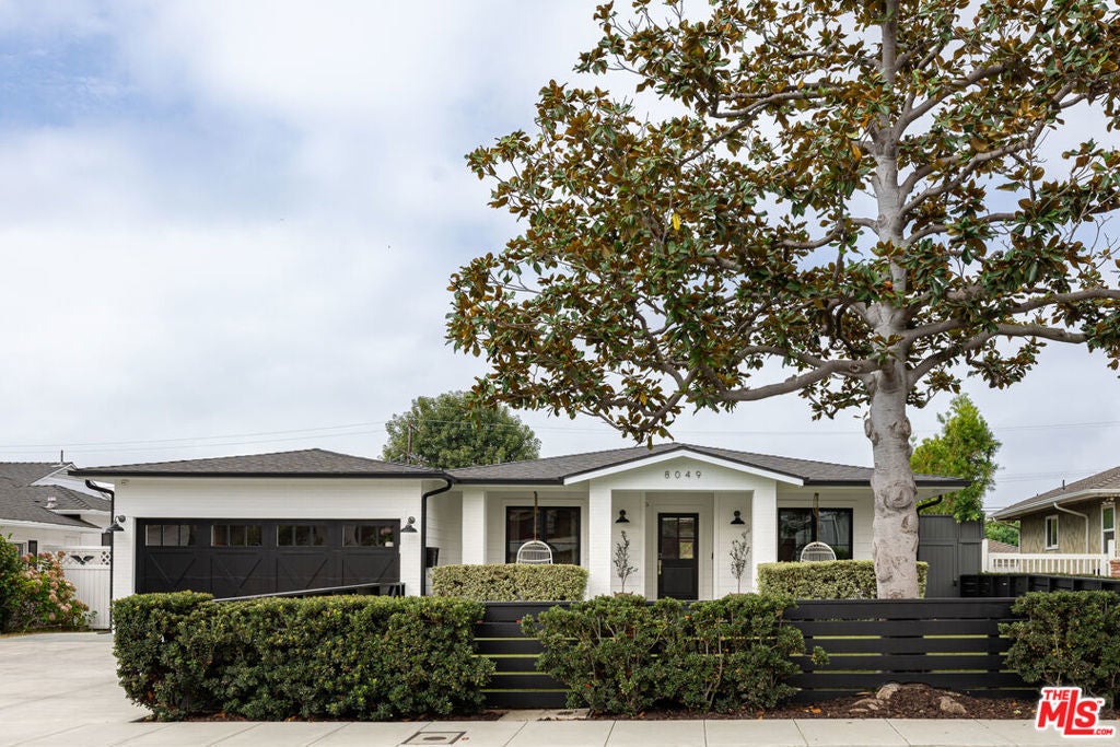 Photo of Listing #25584885