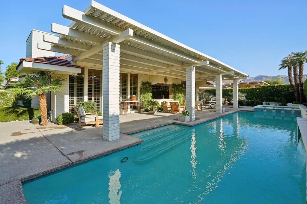 56 Mayfair Drive, Rancho Mirage