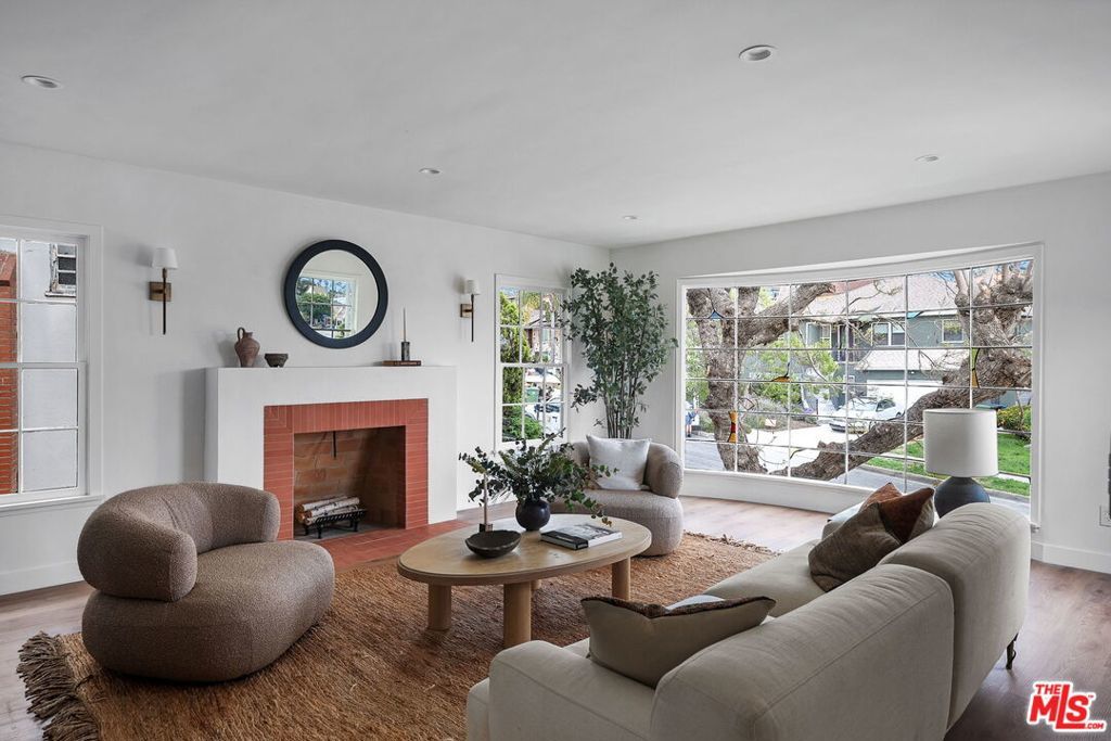 Photo of Listing #25587531