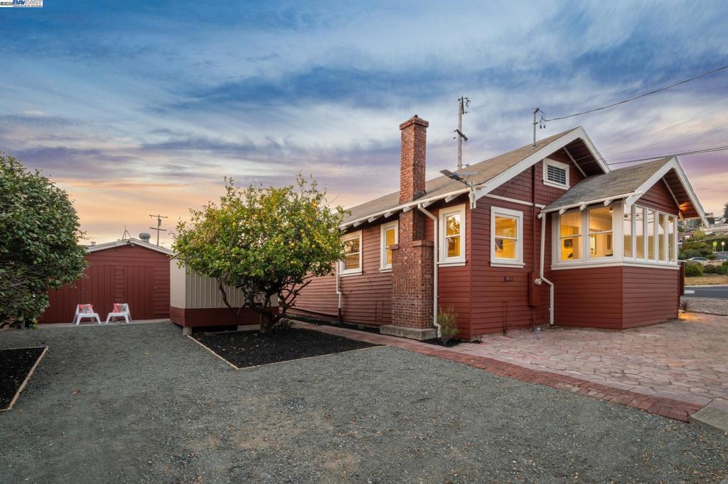 Photo of Listing #41110371