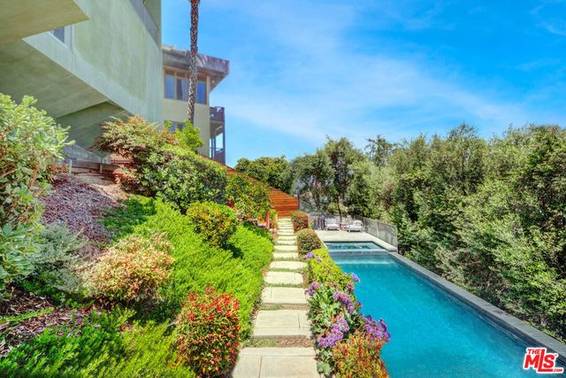 3813 Ronda Vista Place, Los Angeles
