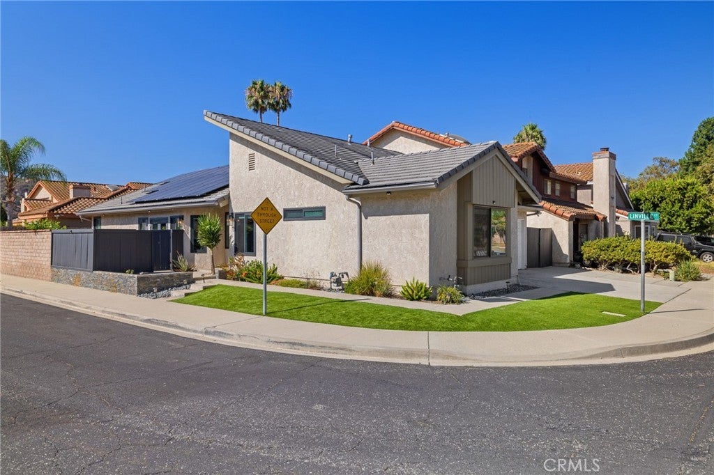 Photo of Listing #SR25199009