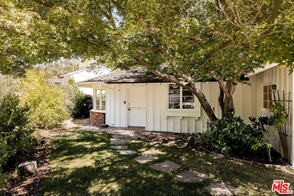 Photo of Listing #25587103