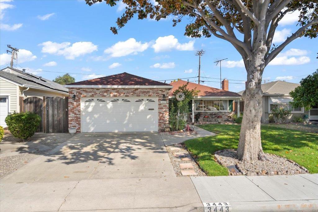 Photo of Listing #ML82020319