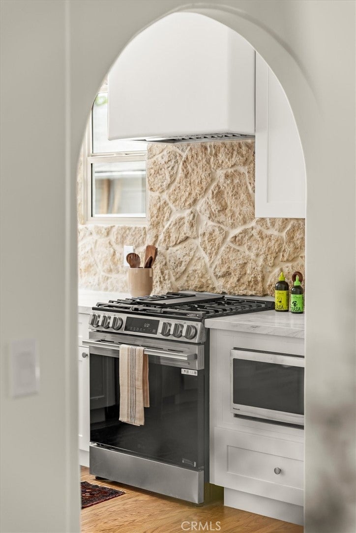 Photo of Listing #SB25198917