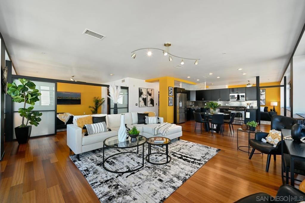 Photo of Listing #250038099SD