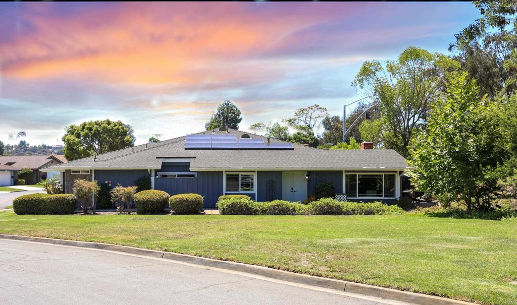 Photo of Listing #PTP2506800