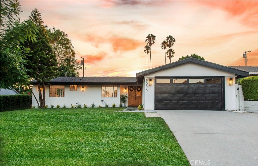 Photo of Listing #SR25198607