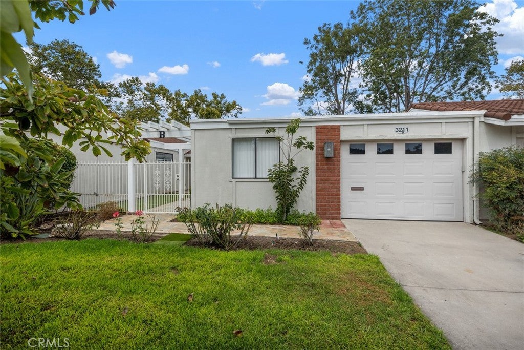 Photo of Listing #OC25194514