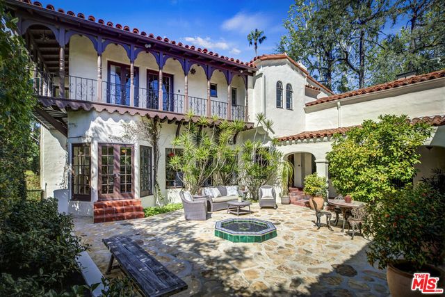 2417 Nottingham Avenue, Los Angeles