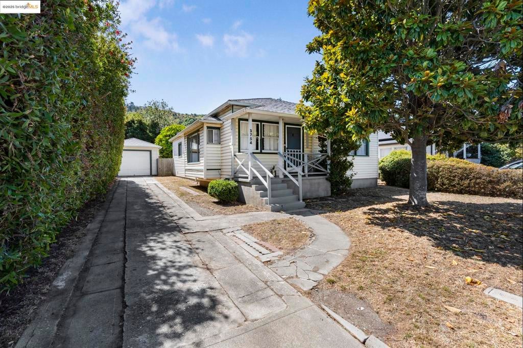 Photo of Listing #41110577