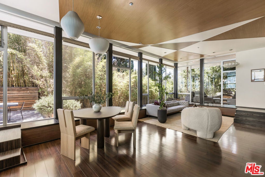 Photo of Listing #25586719