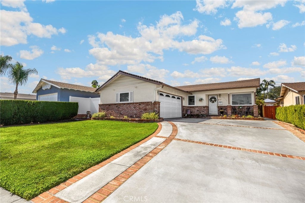 Photo of Listing #PW25199388