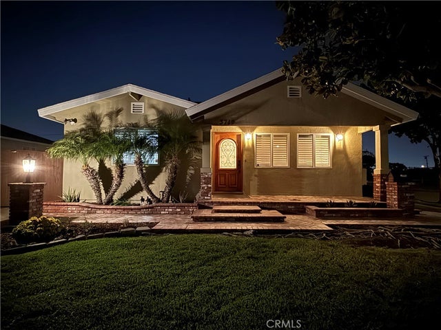 3719 W 154 Street, Lawndale.