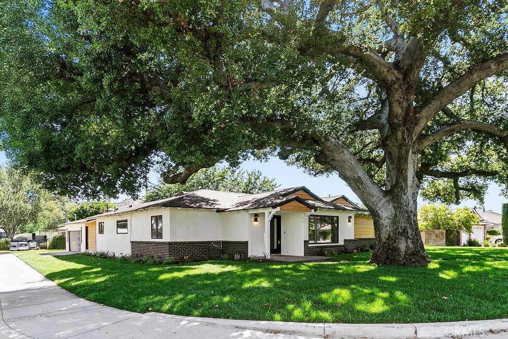 Photo of Listing #OC25200044