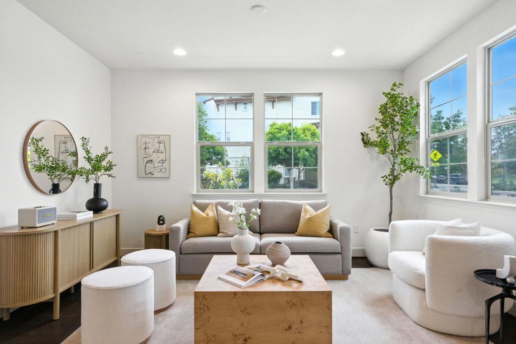 Photo of Listing #ML82020520