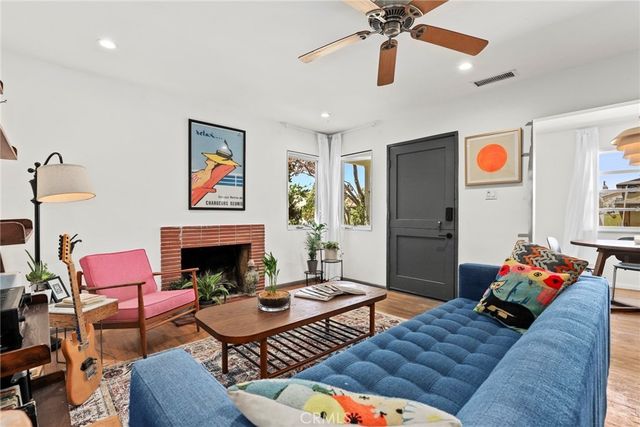 4474 W 133rd Street, Hawthorne.