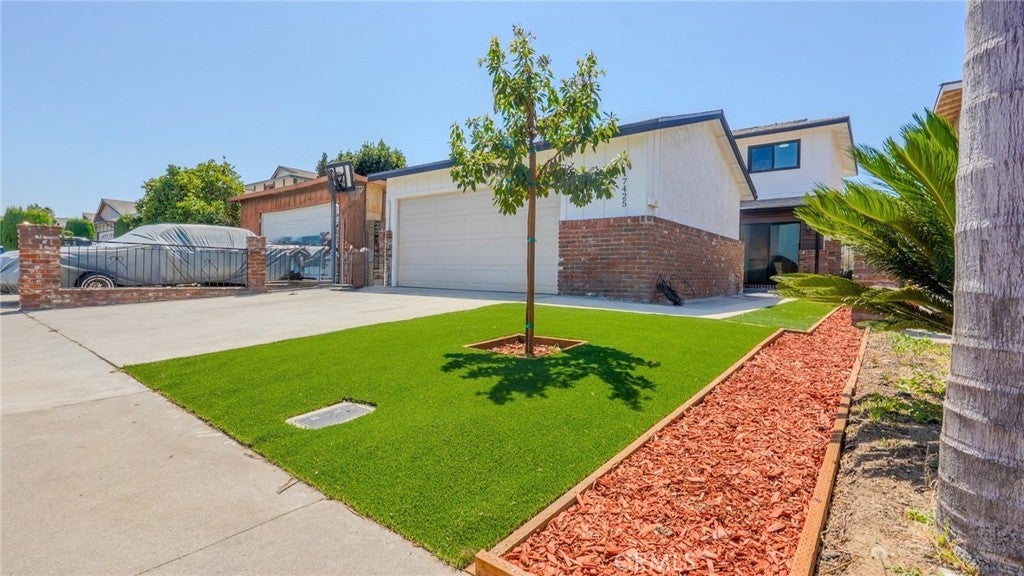 Photo of Listing #DW25199188