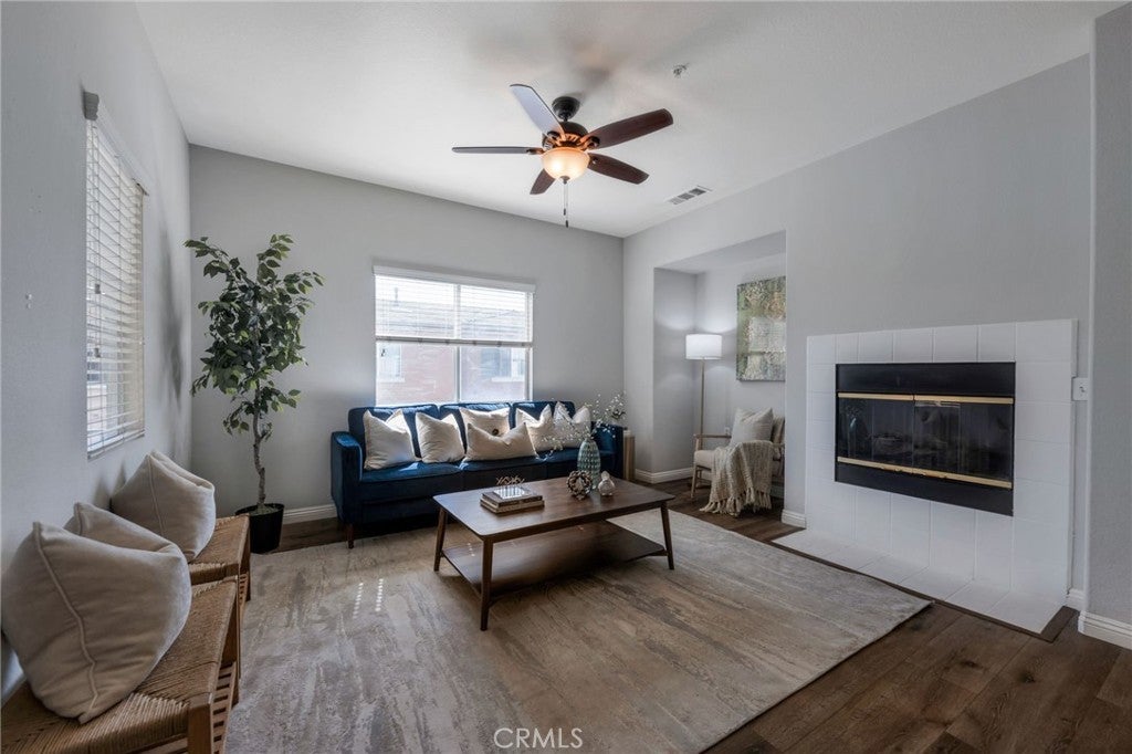 Photo of Listing #CV25200576