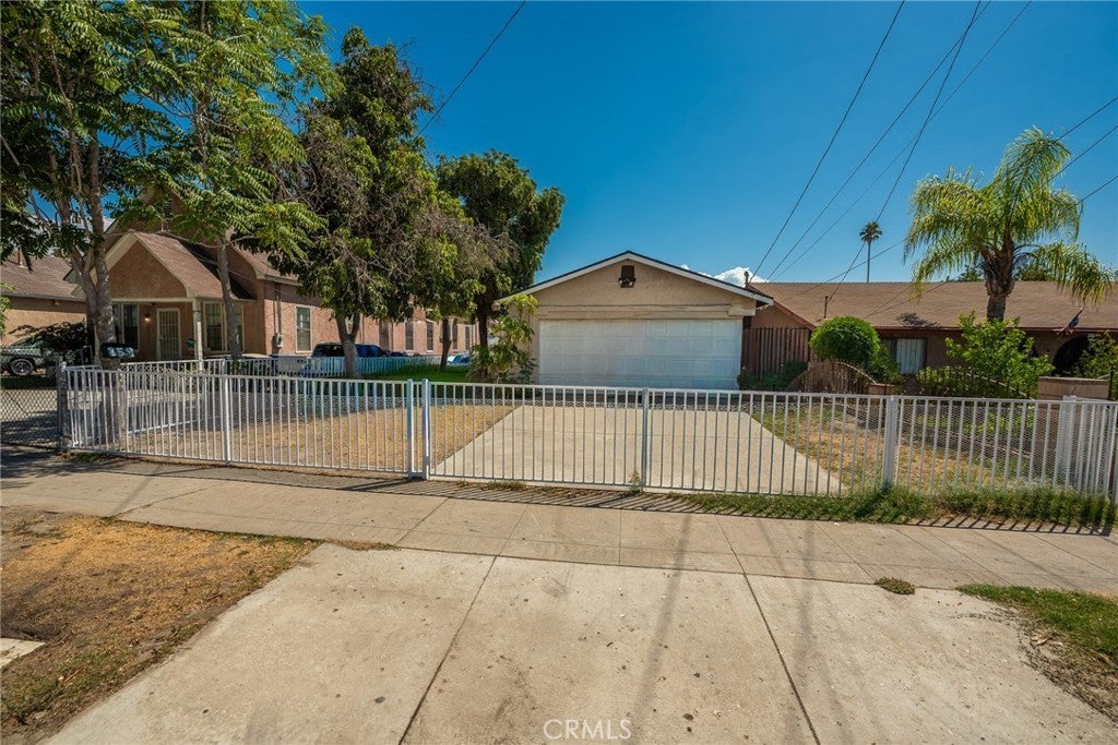 Photo of Listing #IV25200514