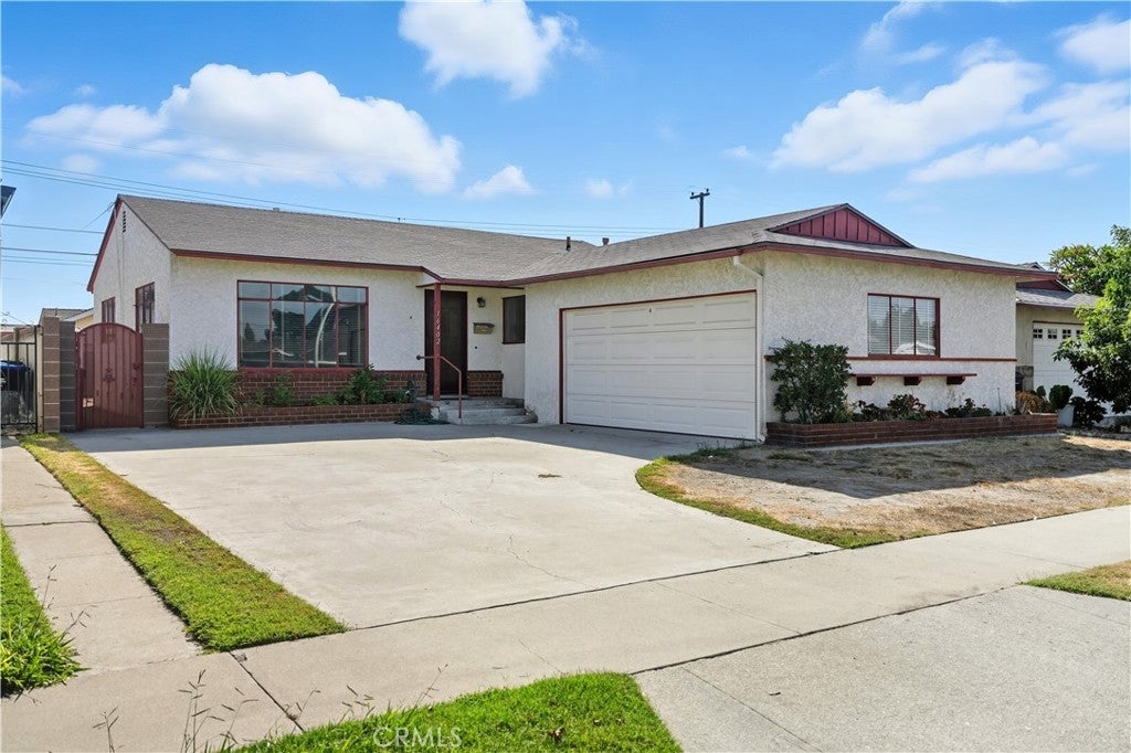 Photo of Listing #RS25200082