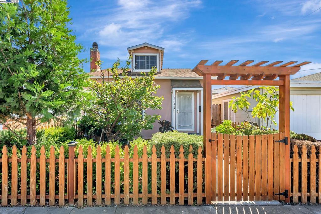 Photo of Listing #41110653