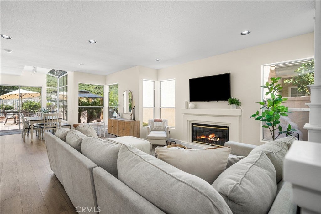 Photo of Listing #OC25200741