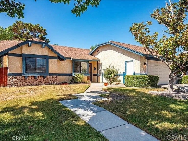 Photo of Listing #SR25200840