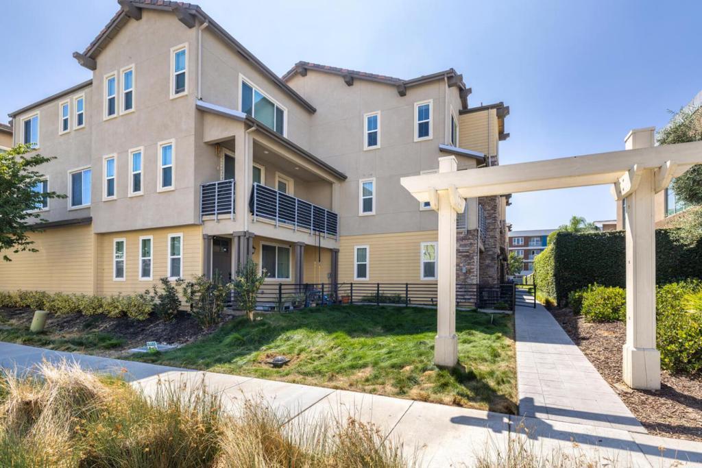 Photo of Listing #ML82020601