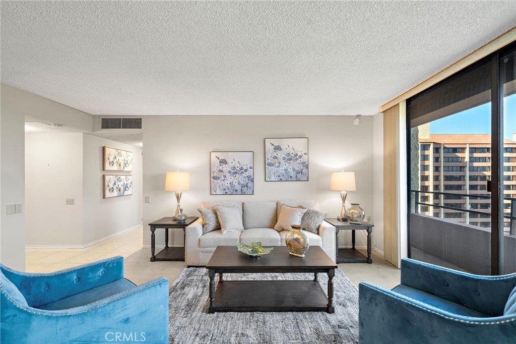 Photo of Listing #OC25200899