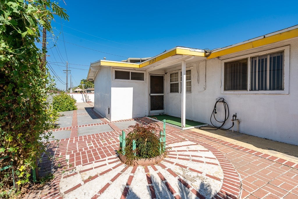 Photo of Listing #SB25200020