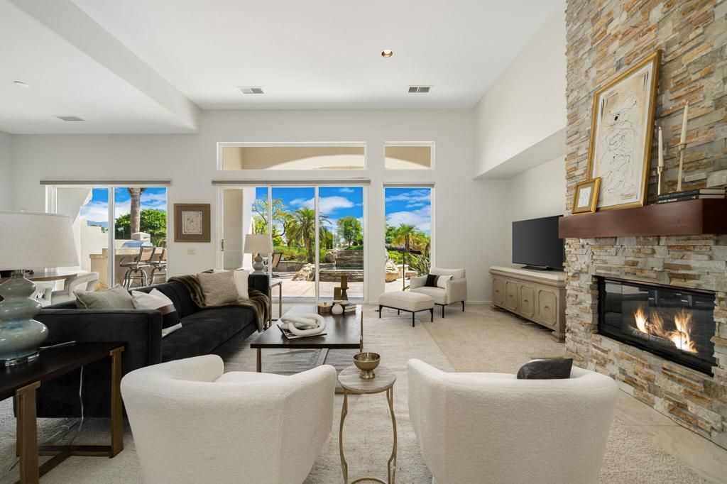 400 Tomahawk Drive, Palm Desert