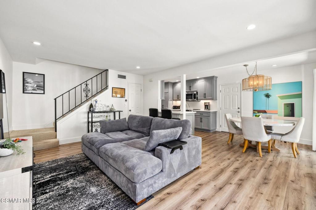 Photo of Listing #225004561