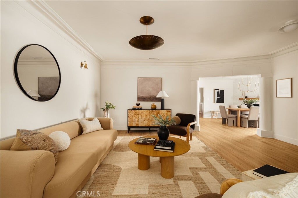 Photo of Listing #WS25200870