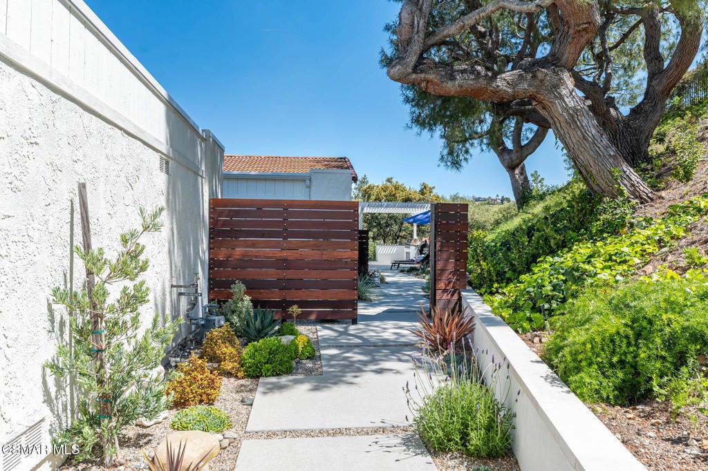 Photo of Listing #225004565