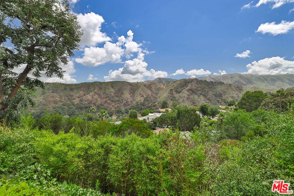 Photo of Listing #25588783